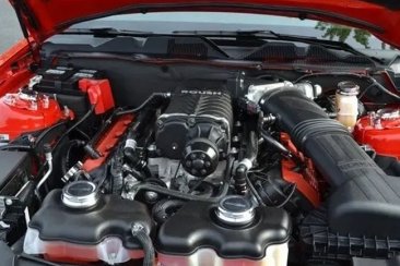 Como saber se tenho um problema no alternador ou na bateria do carro?